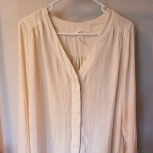 *PRICE DROP!* Womens Cream Blouse